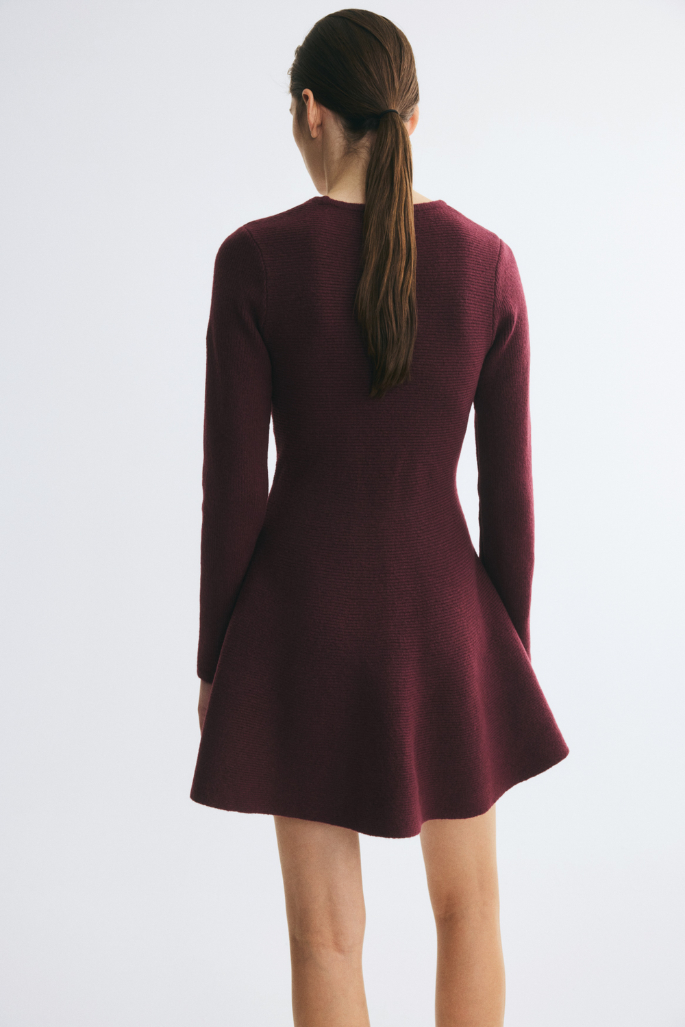 Платье из эластичной вязки с юбкой клёш - H&M