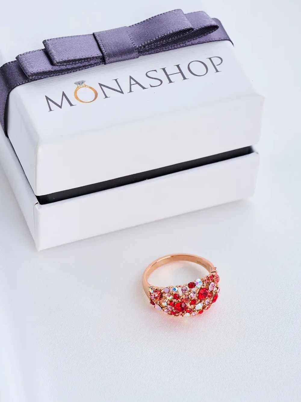 Позолоченное кольцо Россыпь из красных камней Swarovski