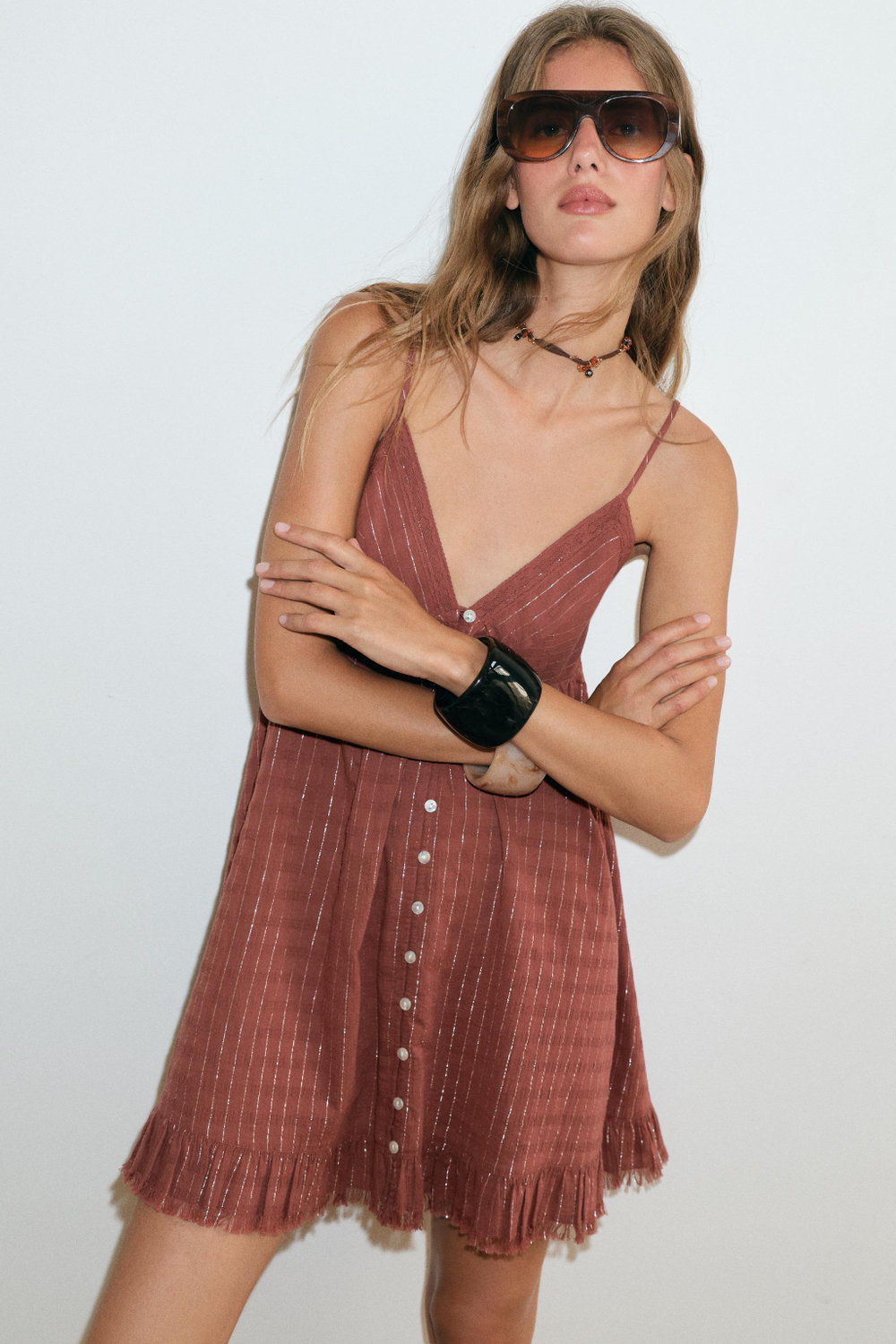 МИНИ-ПЛАТЬЕ В ПОЛОСКУ С БЛЕСТЯЩЕЙ НИТЬЮ — ZARA