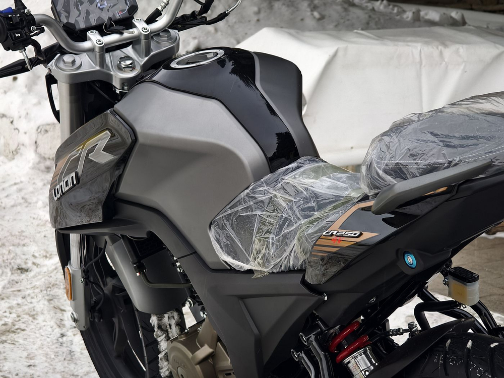 Мотоцикл Loncin CR4 II