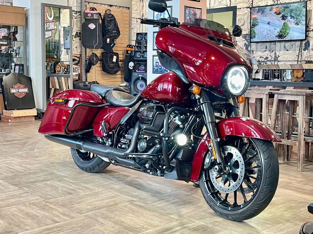 Harley-Davidson Street Glide, 2019 (Hard Candy Customs)