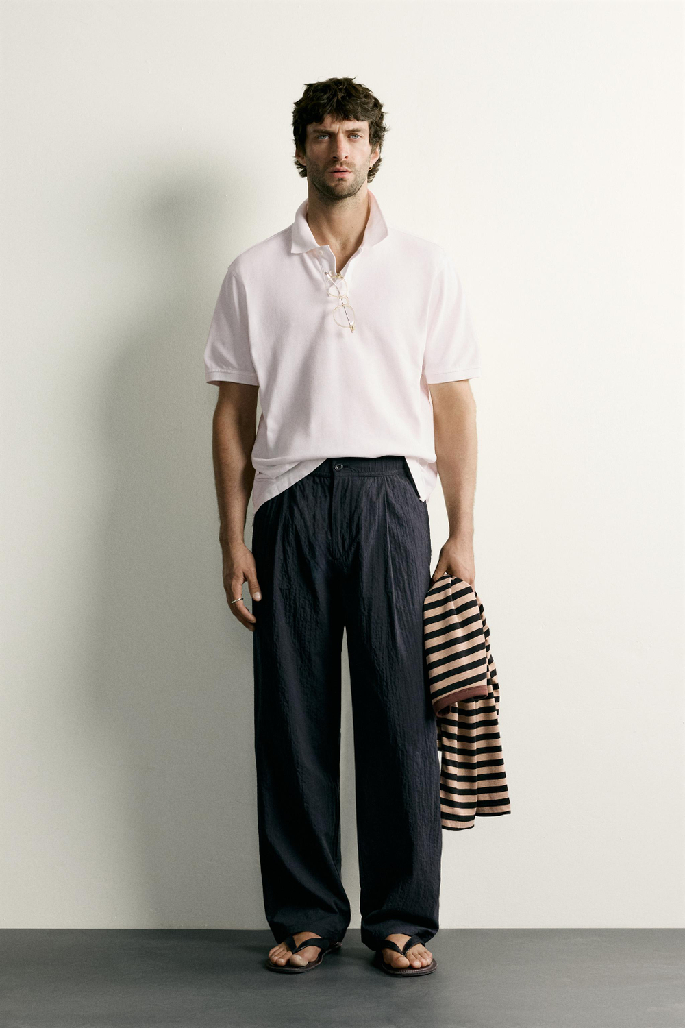 БРЮКИ STRAIGHT FIT ИЗ ТКАНИ СИРСАКЕР — ZARA
