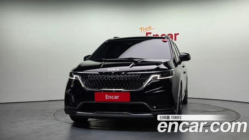 KIA Canival Gasoline 7-Seater Noblesse — 2023