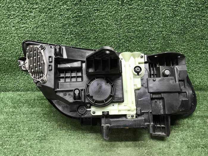 Фара левая Genesis GV80 (2020-2023) LED