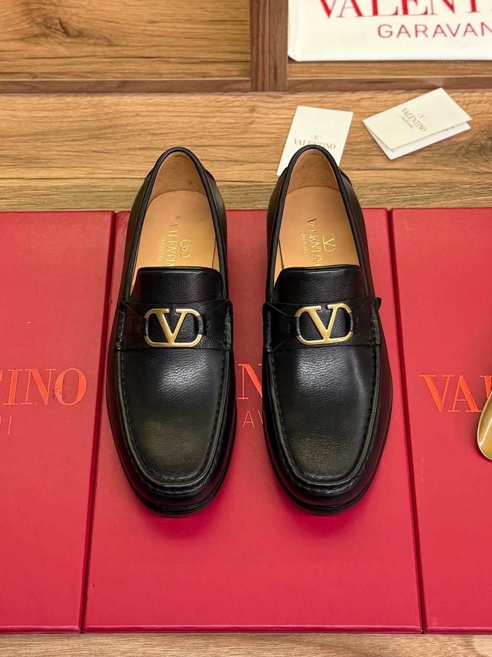 Лоферы Valentino