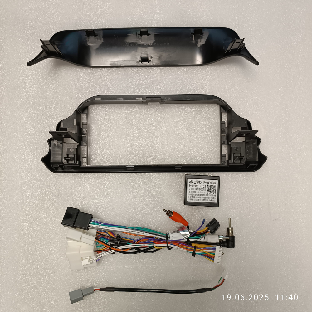 Установочный комплект для TOYOTA RAV4 2019-2025  KUBERG MKD-FT004-23