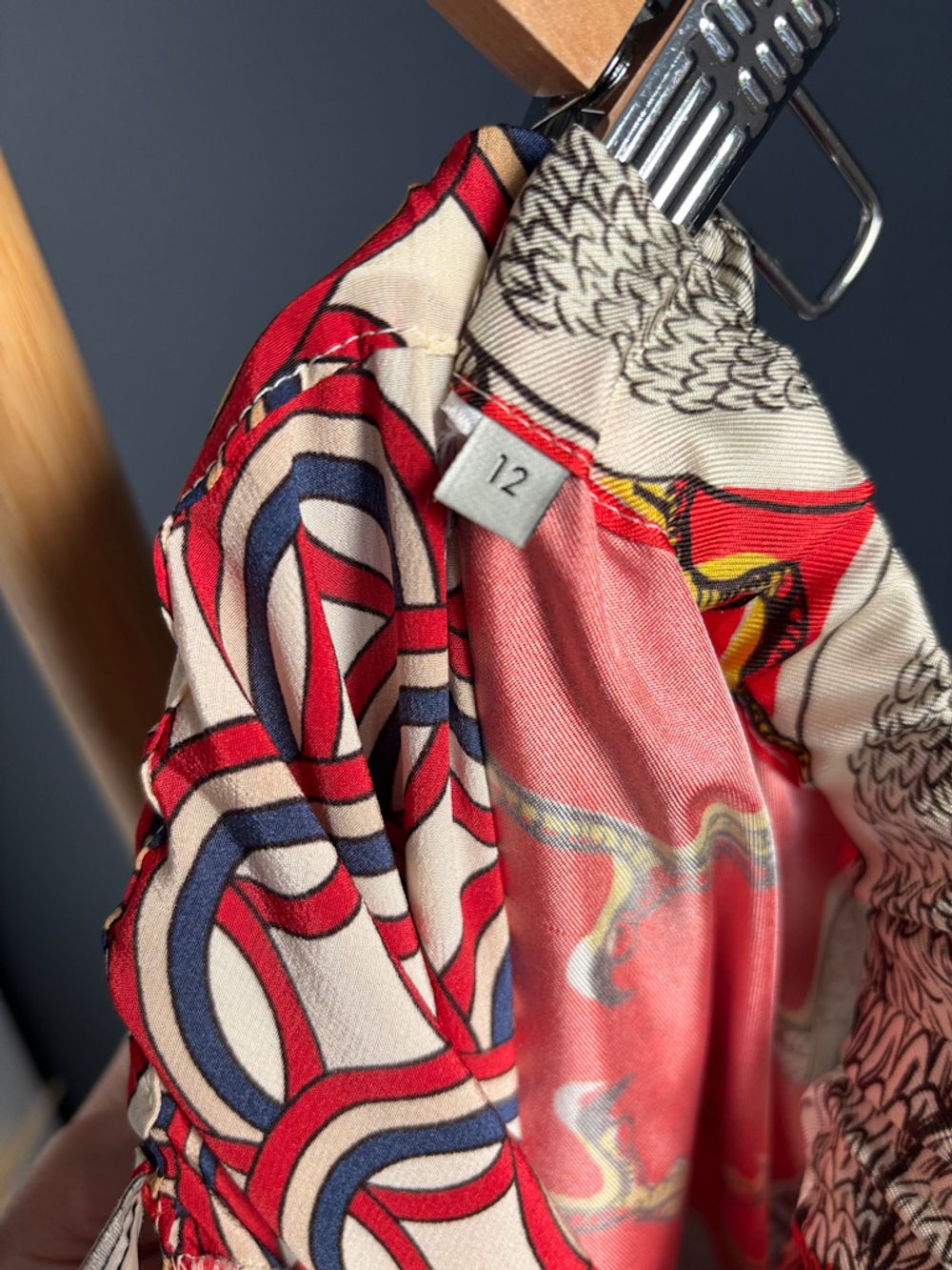 Шелковые брюки Gucci, 152