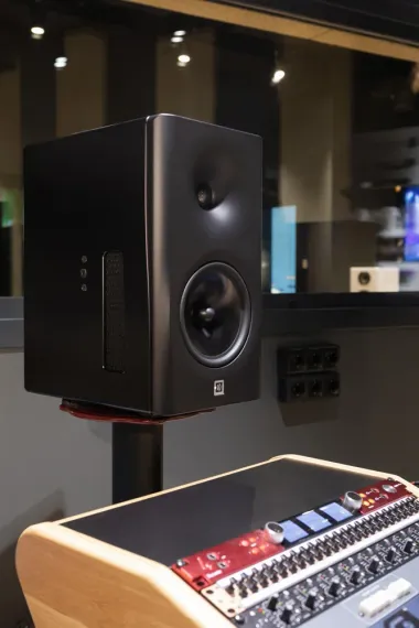 Dutch &amp; Dutch 8c Studio Speaker Black