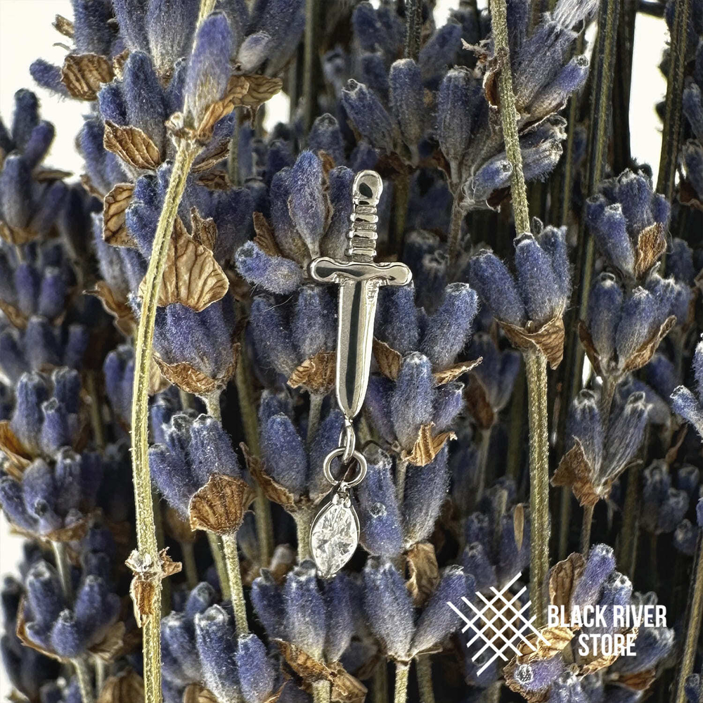 Pendant Dagger v.3 Crystal