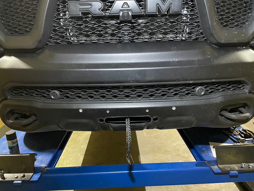 Площадка под лебёдку в штатный бампер Dodge Ram 1500 Rebel 2019+ (бензин) РИФ