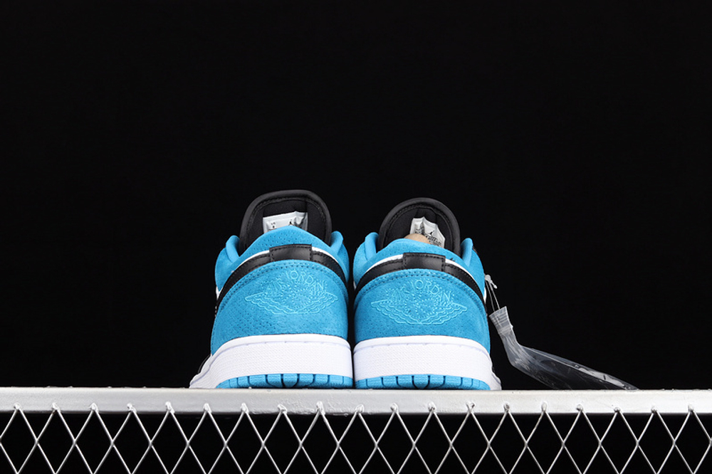 AIR JORDAN 1 LOW SE BLACK/BLACK/LASER BLUE/WHITE