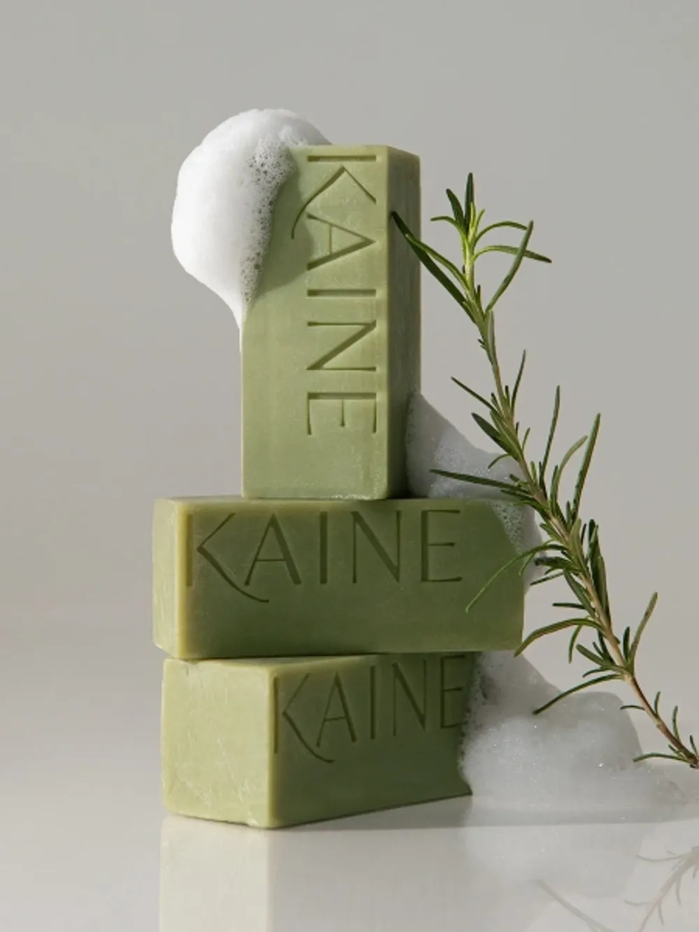 KAINE Противовоспалительное мыло с розмарином и кислотами Rosemary Low PH Cleansing Bar (100 гр)
