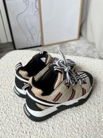 Кроссовки Burberry, 30