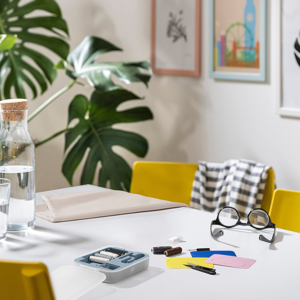 IKEA TRIXIG  (ИКЕА ТРИКСИГ)  -  Набор для шитья из 39 предметов - разные цвета