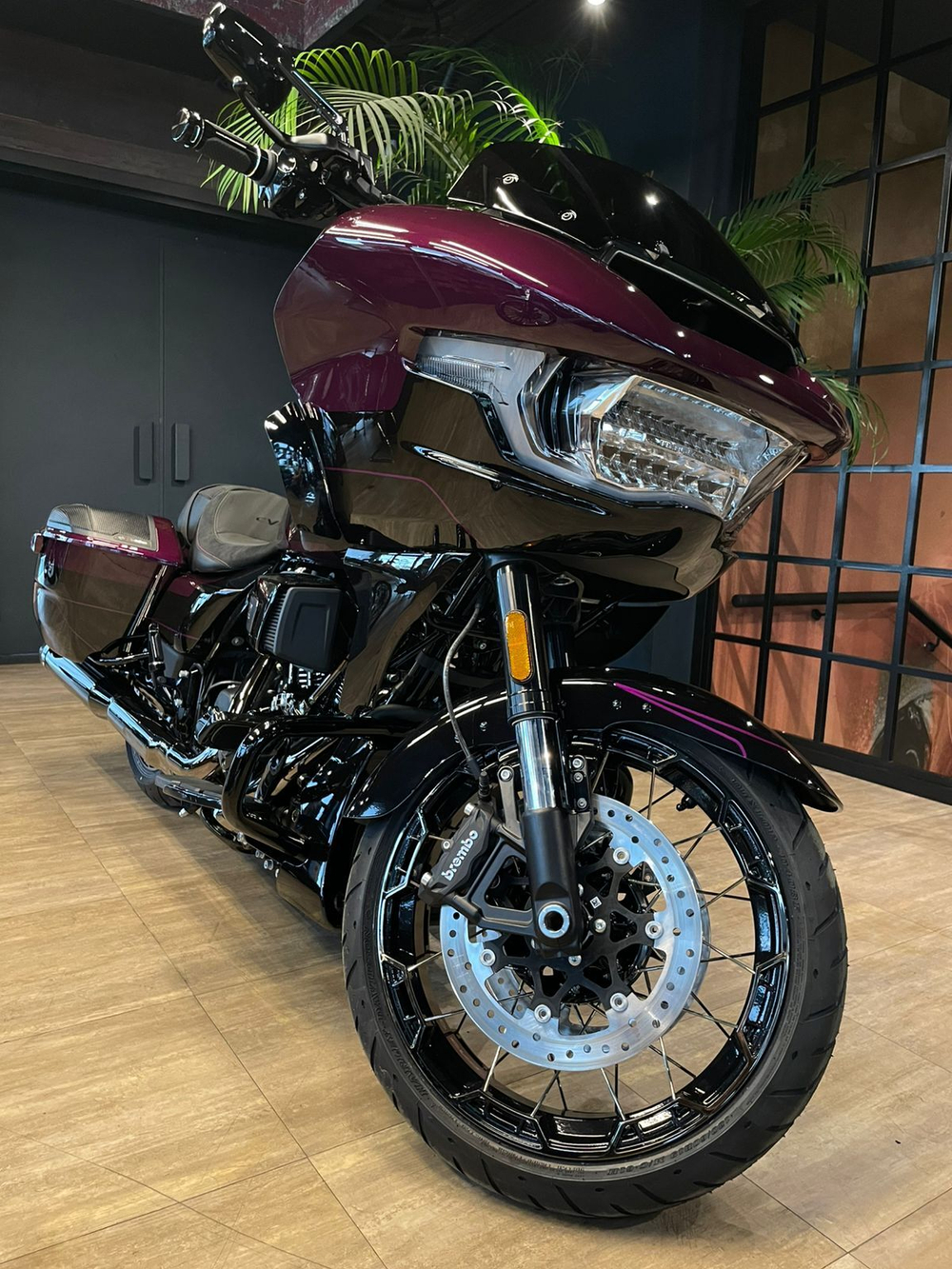 Harley-Davidson CVO Road Glide 121 (Poison Berry) 2025