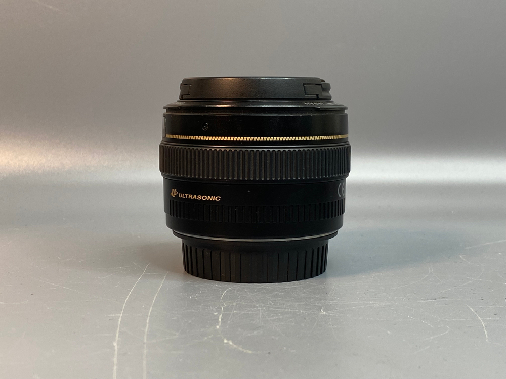 Canon EF 50mm f/1.4 USM