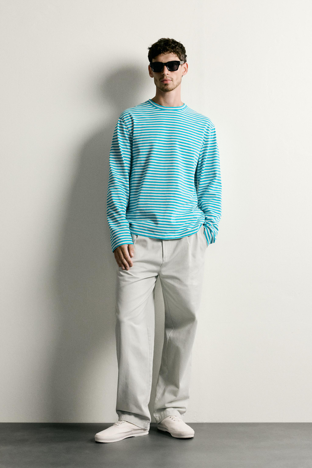 БРЮКИ ЧИНОС STRAIGHT FIT СО СКЛАДКАМИ — ZARA · 1063/440