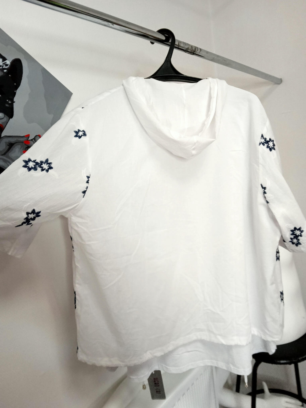 Блузка белая с ветровкой. Размер 60