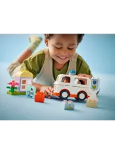 Конструктор DUPLO 10447 Машина скорой помощи с водителем