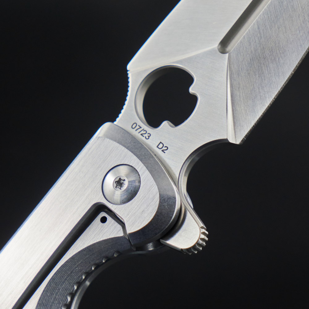 Нож Arrow frame lock satin DAGGERR, сталь D2, FM02-1FRSTST