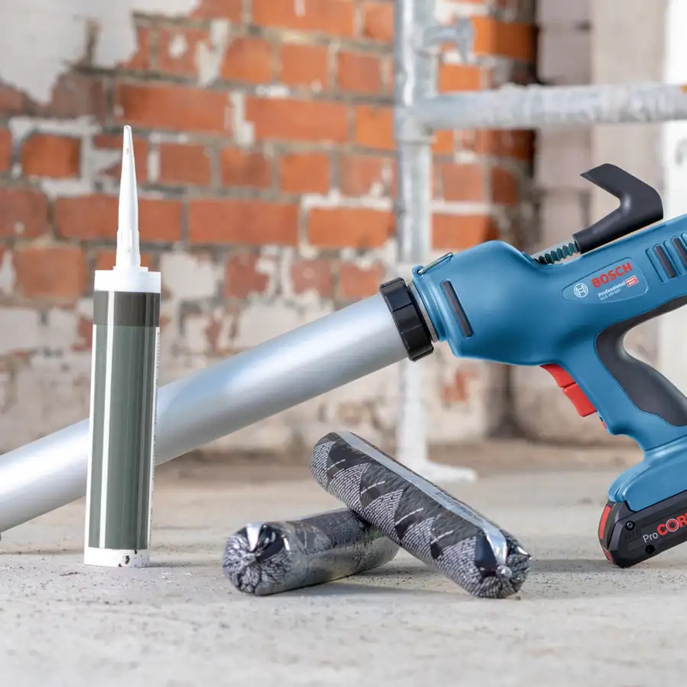 Аккумуляторный пистолет для герметика GCG 18V-600 BOSCH 06019C4001