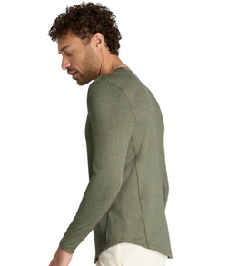 Мужская теннисная футболка Wilson Everyday Performance Longsleeve — vetiver