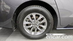 Toyota Sienna 2.5 Hybrid AWD — 2021