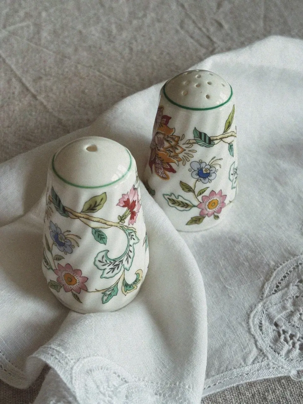 Набор из солонки и перечницы Minton, Haddon Hall
