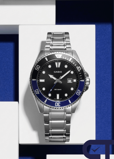CASIO MDV-10D-1A2 — спортивные часы с чёрно-синим безелем