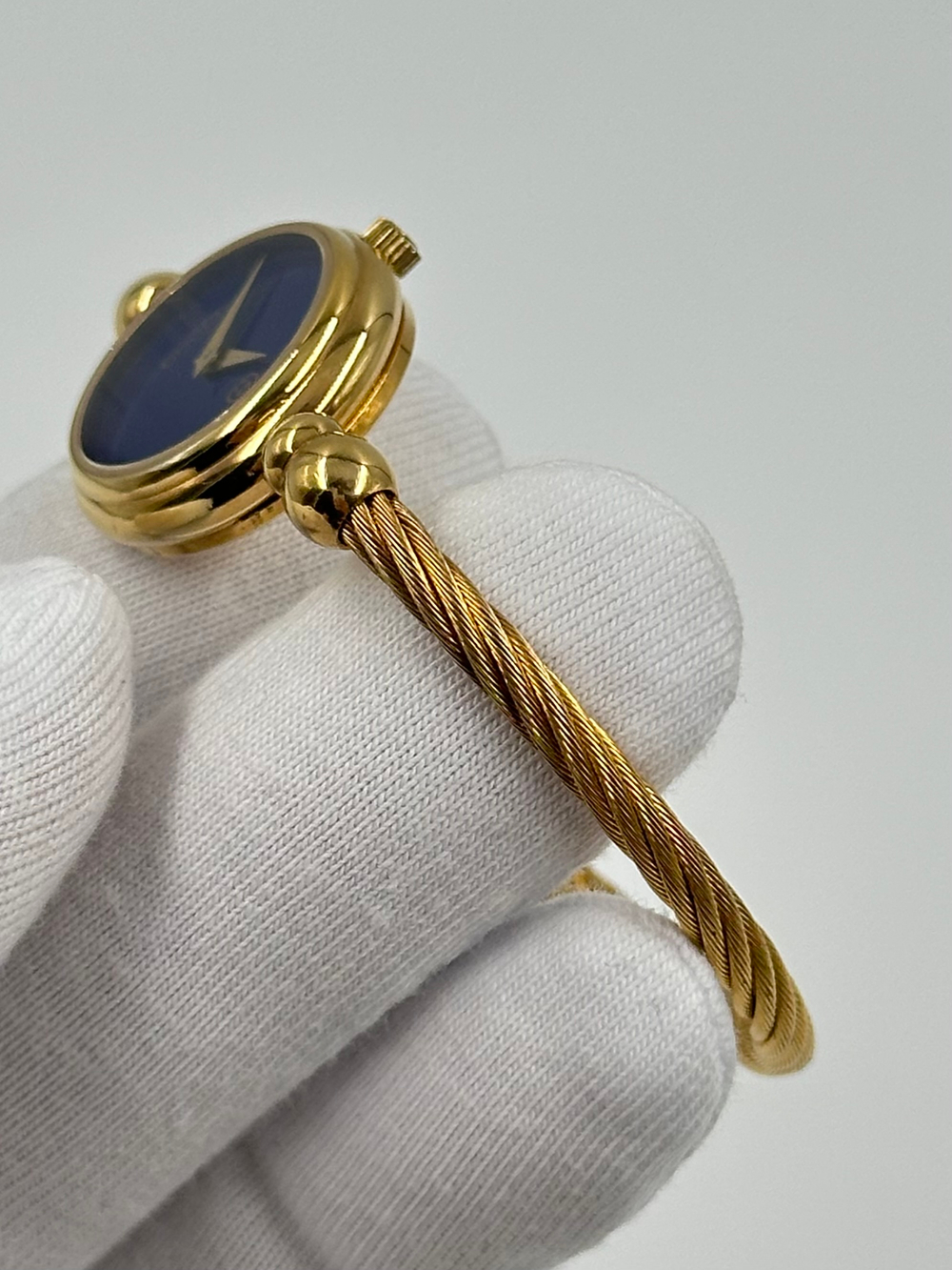 Часы Gucci 2700L