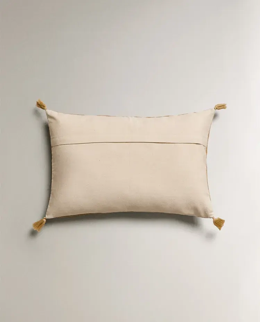 ZARA HOME НАВОЛОЧКА ДЛЯ ДЕКОРАТИВНОЙ ПОДУШКИ С ВЫШИВКОЙ, СВЕТЛО-БЕЖЕВЫЙ