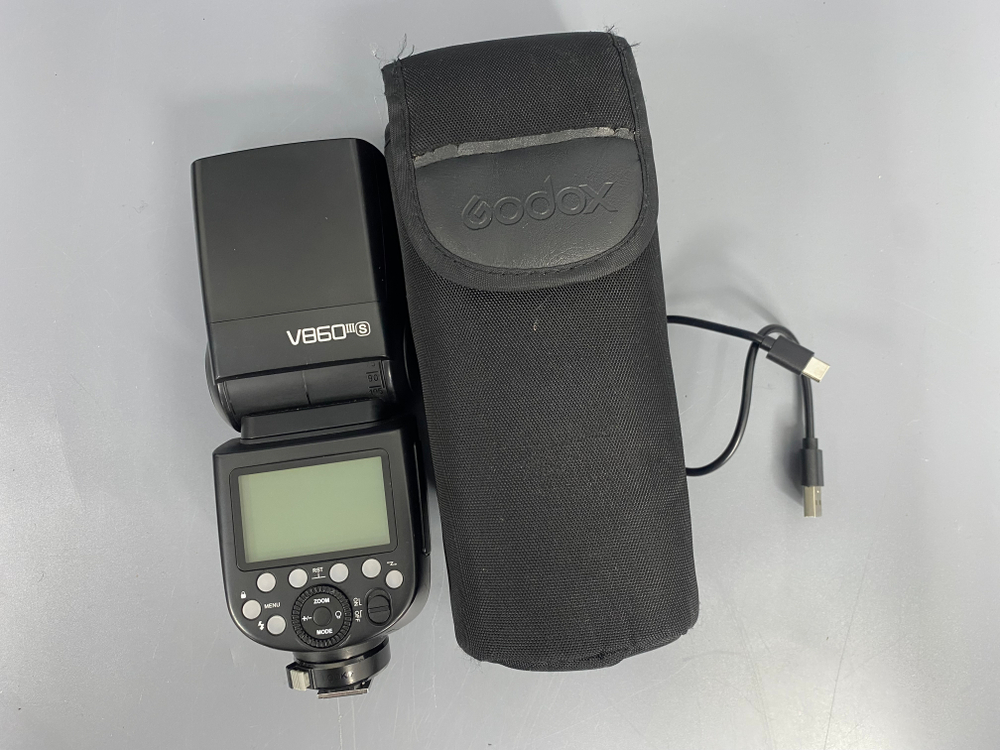Godox V860IIIS