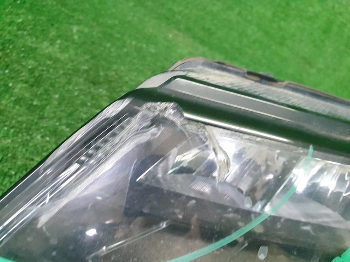 Фара левая Skoda Karoq (2017-2021) LED