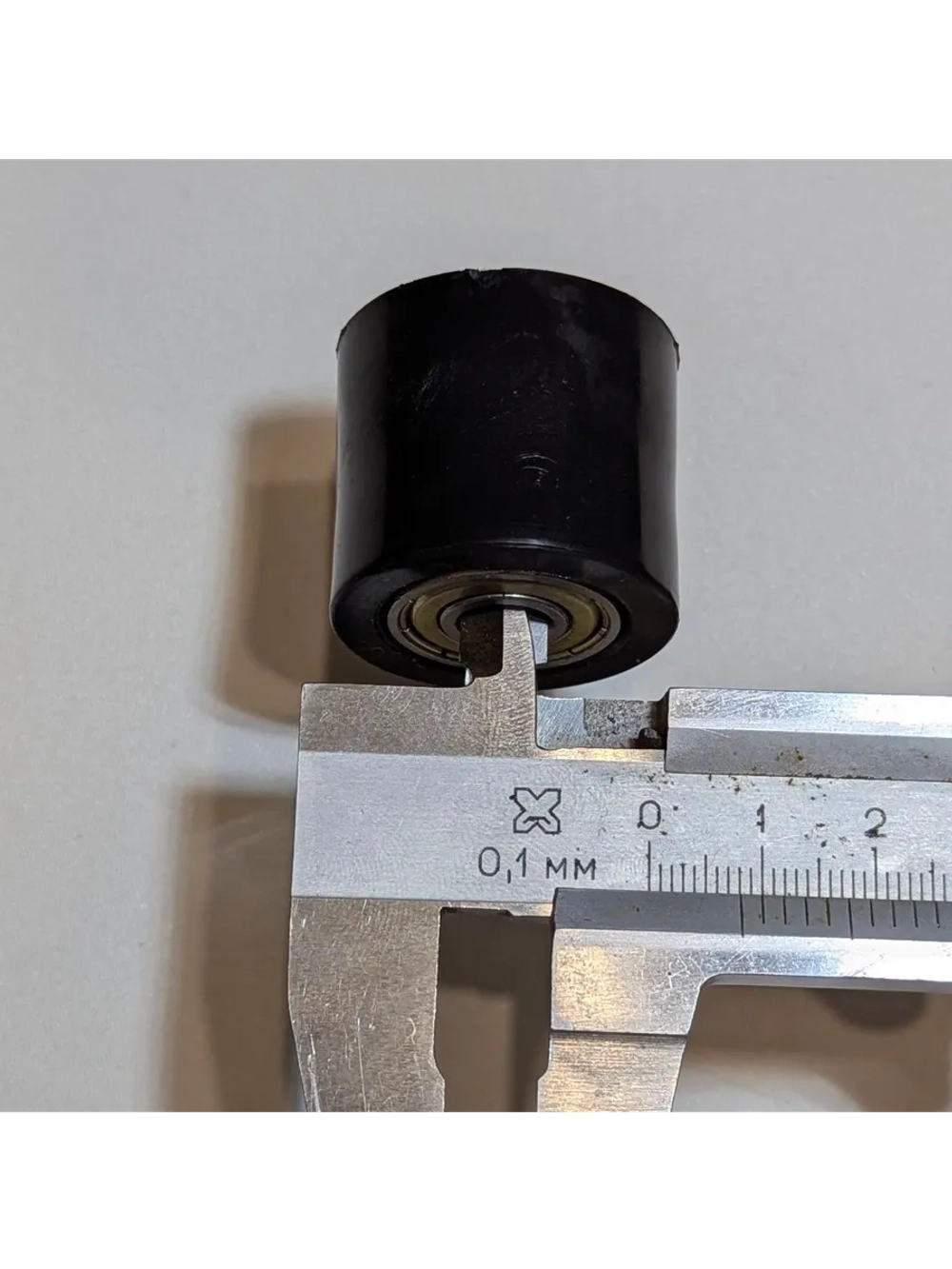 P+t B+ Kt Rt Et Ролик натяжителя приводной цепи гладкий 8mm