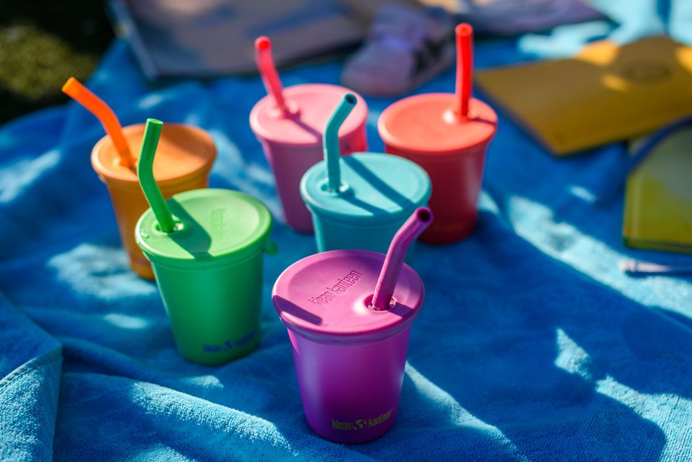 Детский стакан одностенный Klean Kanteen Kid Cup Straw Lid 10oz (296 мл) Grenadine с трубочкой