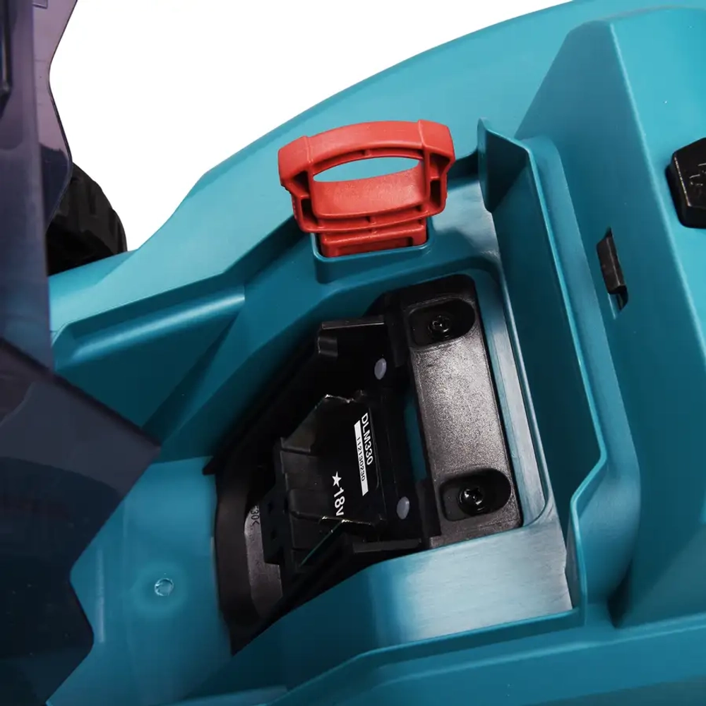 Аккумуляторная газонокосилка Makita DLM330SM