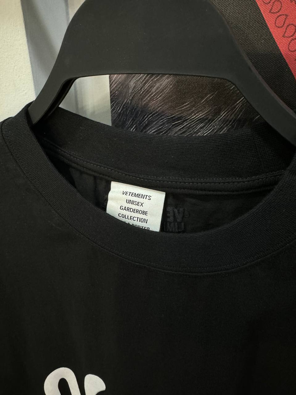 Футболка Vetements