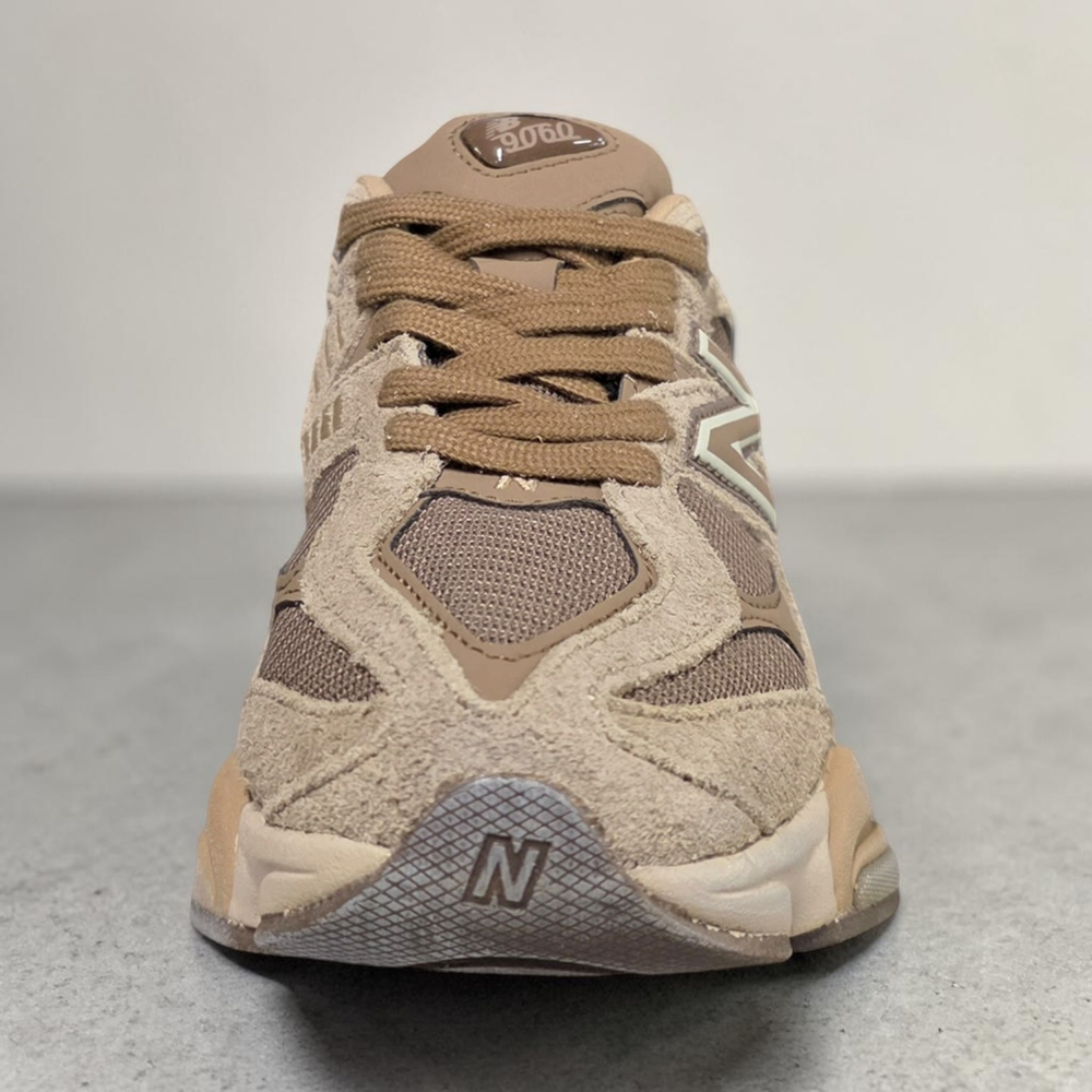 New Balance 9060 • Brown
