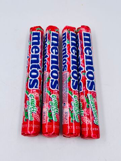 Mentos Жевательное драже Клубника, с соком клубники, 4 шт. по 37,5 г