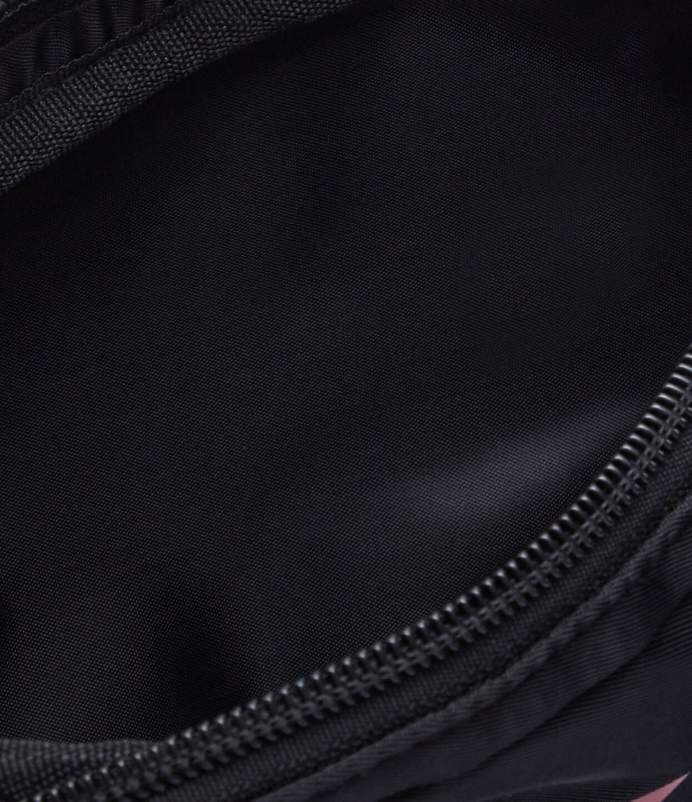 Бананка Guess - черный(H4RZ00 WFMR0)