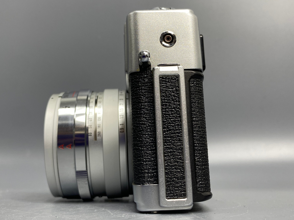 Minolta Hi-Matic 11