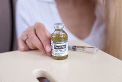 MEDI-PEEL Пептидная сыворотка против морщин Pepti-Tox Ampoule 30 ml