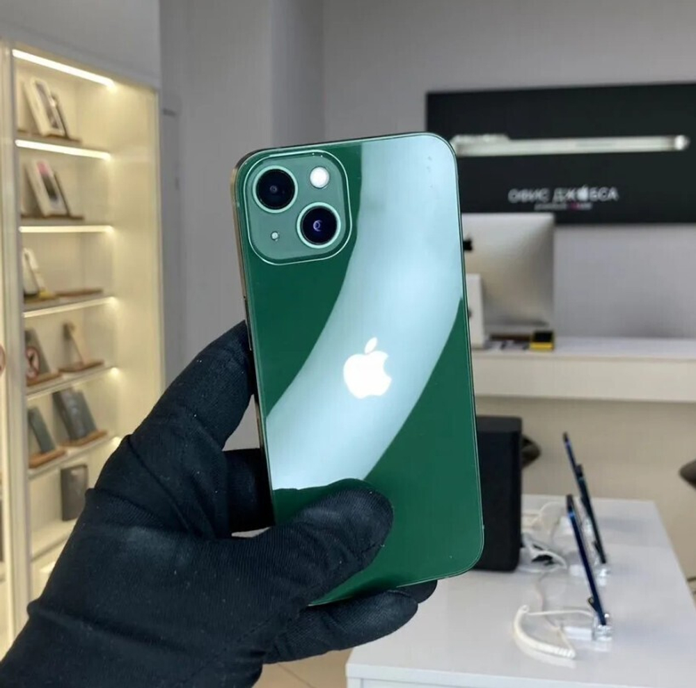 iPhone 13, 256 ГБ б/у