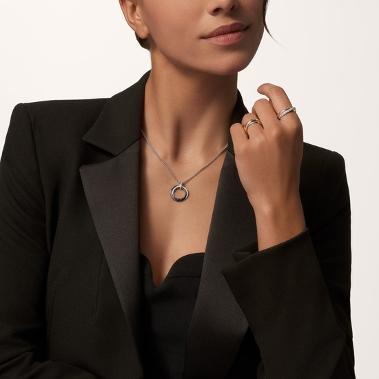 Подвеска Cartier Trinity в белом золоте с керамикой и бриллиантами