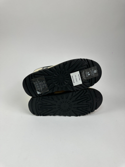 Ботинки UGG