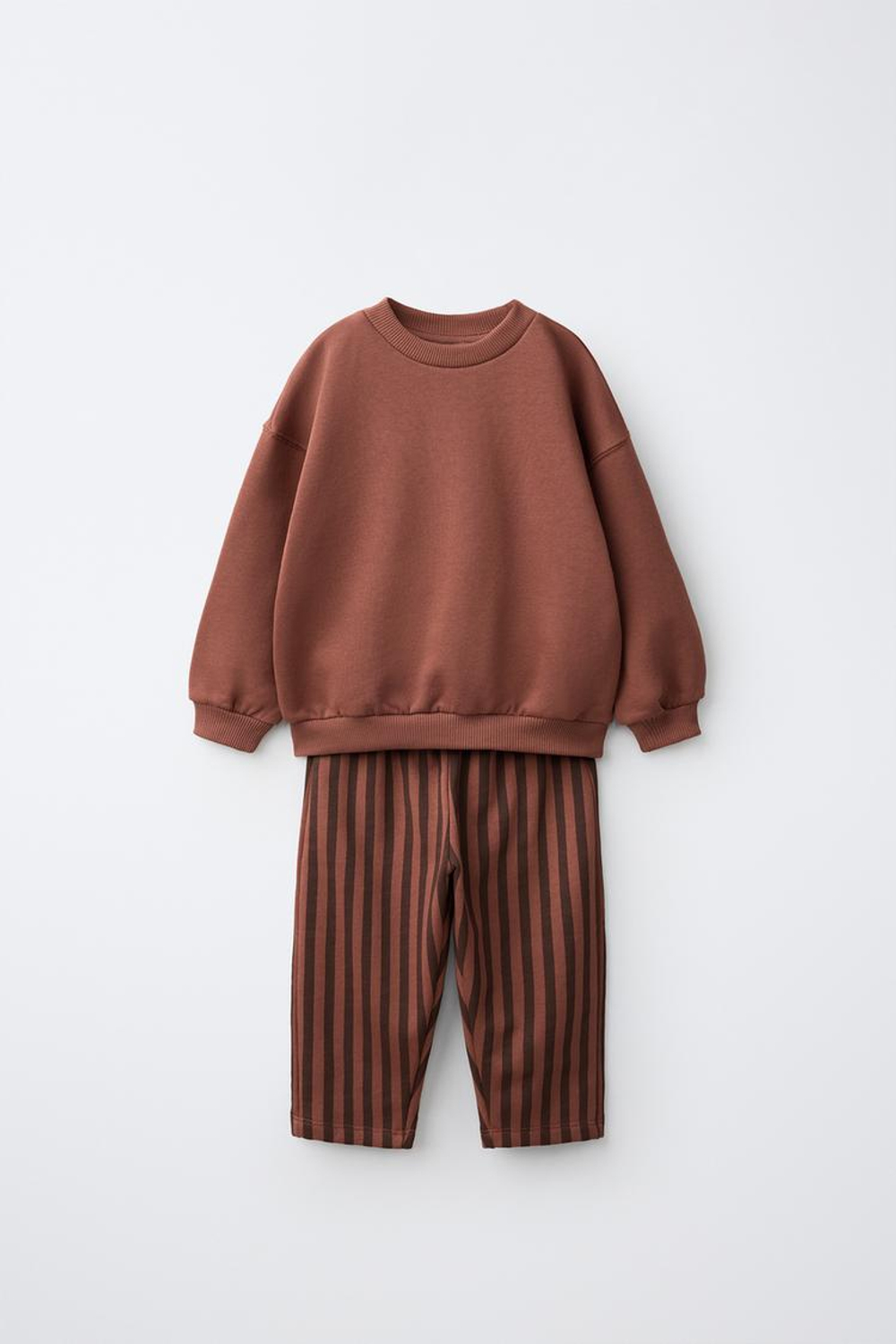 ZARA КОМПЛЕКТ: ТОЛСТОВКА И БРЮКИ, ЧЕРЕПИЧНЫЙ