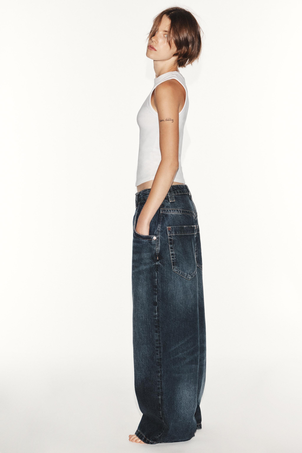 ДЖИНСЫ TRF BAGGY СО СРЕДНЕЙ ПОСАДКОЙ — ZARA