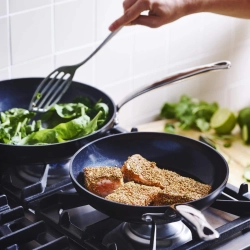 GreenPan Набор из 2-х сковородок Barcelona 24+28см. CC000082-001