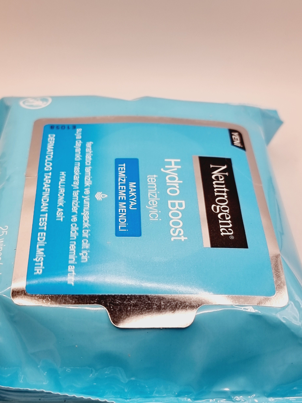 Салфетки для снятия макияжа Neutrogena Hydro Boost 25 шт. ( Франция)