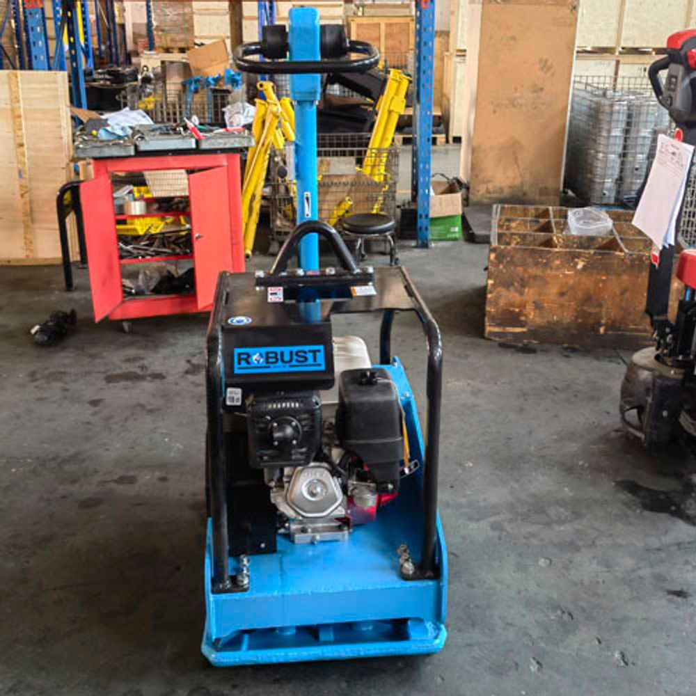 Виброплита бензиновая  ROBUST CPC-400HE - [428 кг / 40 кН / Honda GX390] реверсивная